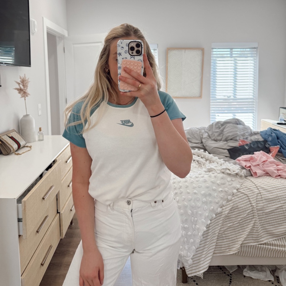Nike Women's vintage Tee xl